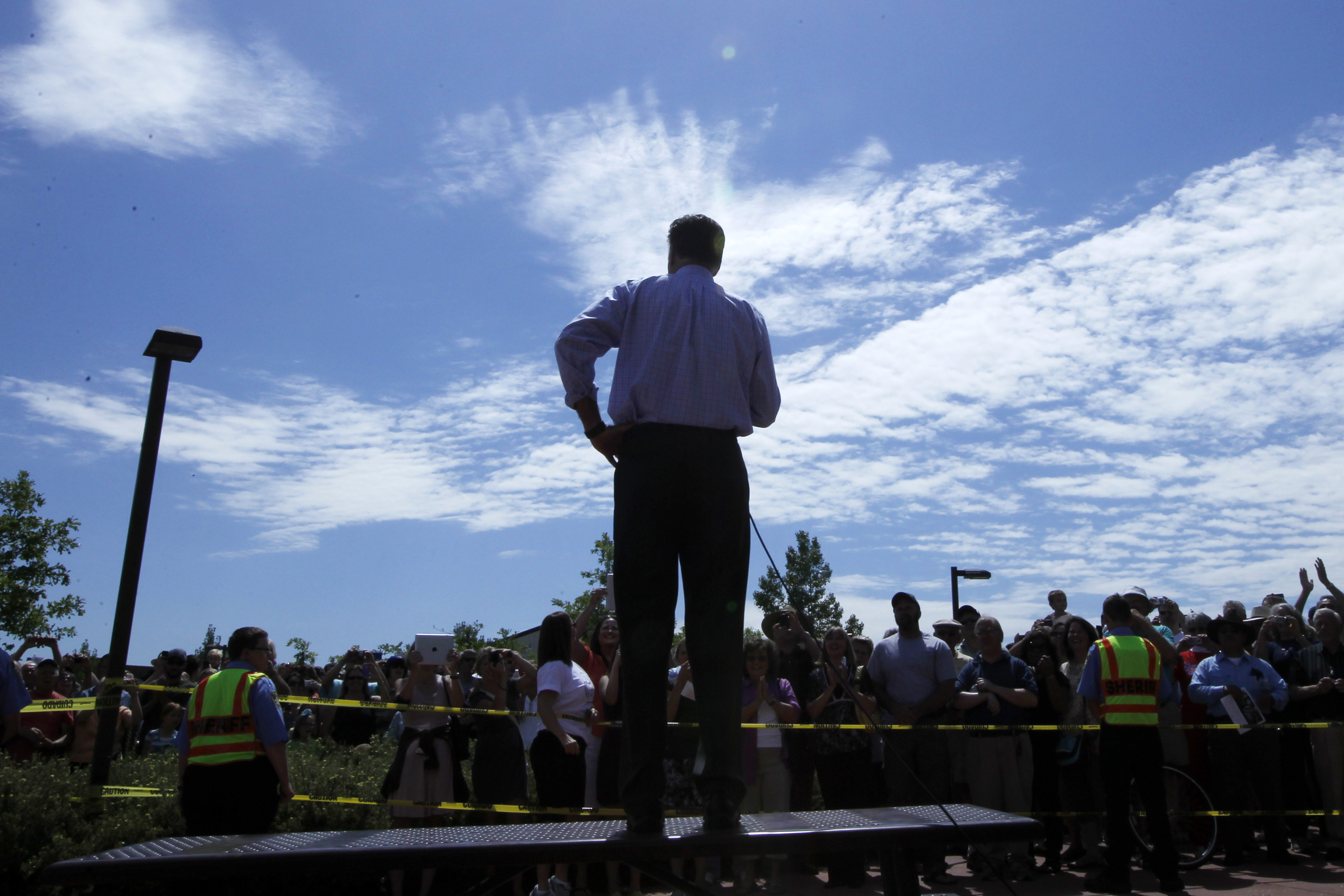 «Εάν εκλεγώ, οι ΗΠΑ δεν θα γίνουν Ισπανία, Ελλάδα ή… Καλιφόρνια» λέει ο Ρόμνεϊ